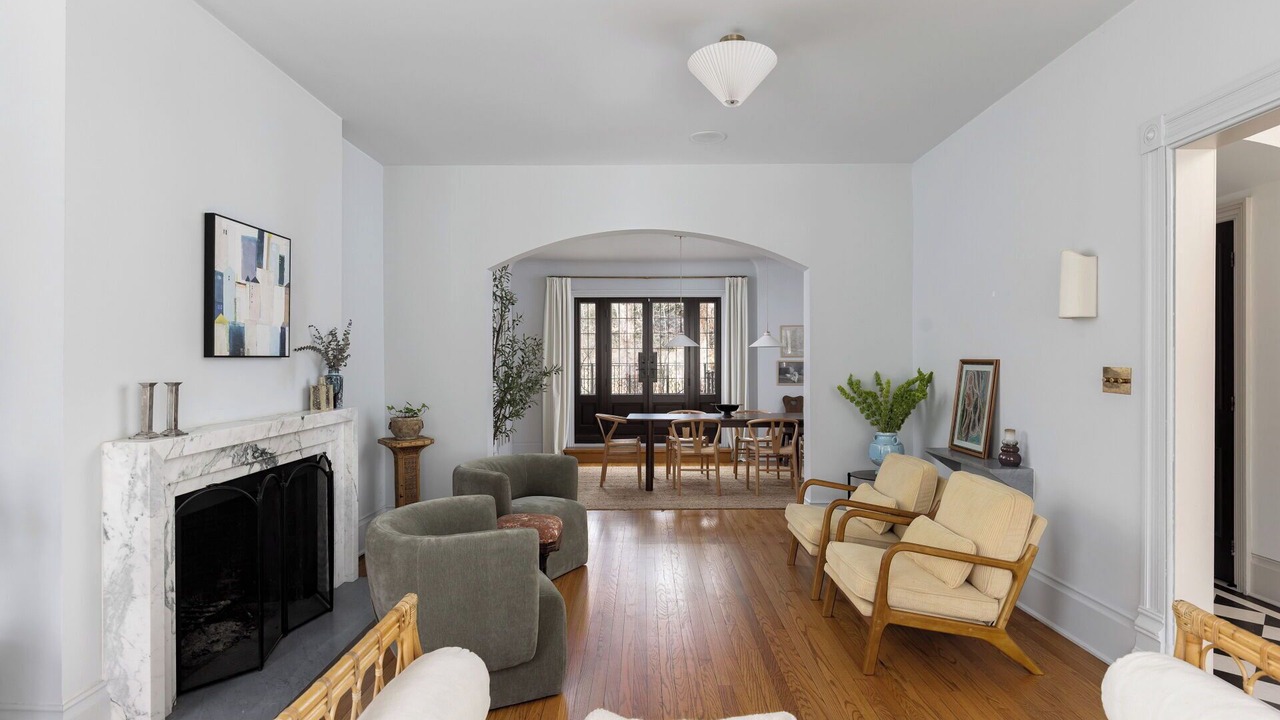 Photo of Livingroom in North Toronto