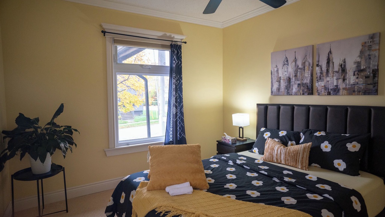 Photo of Bedroom in Thorold