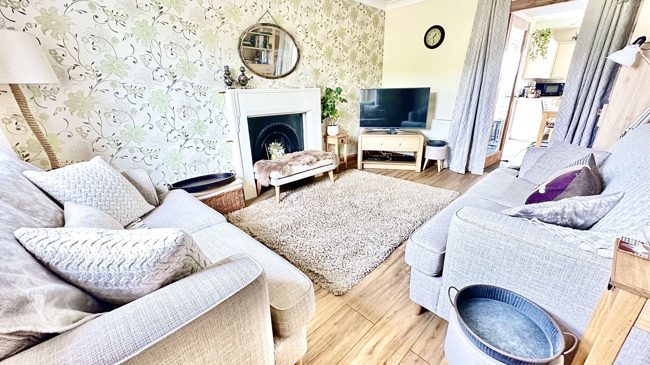 Photo of Livingroom in Furnace