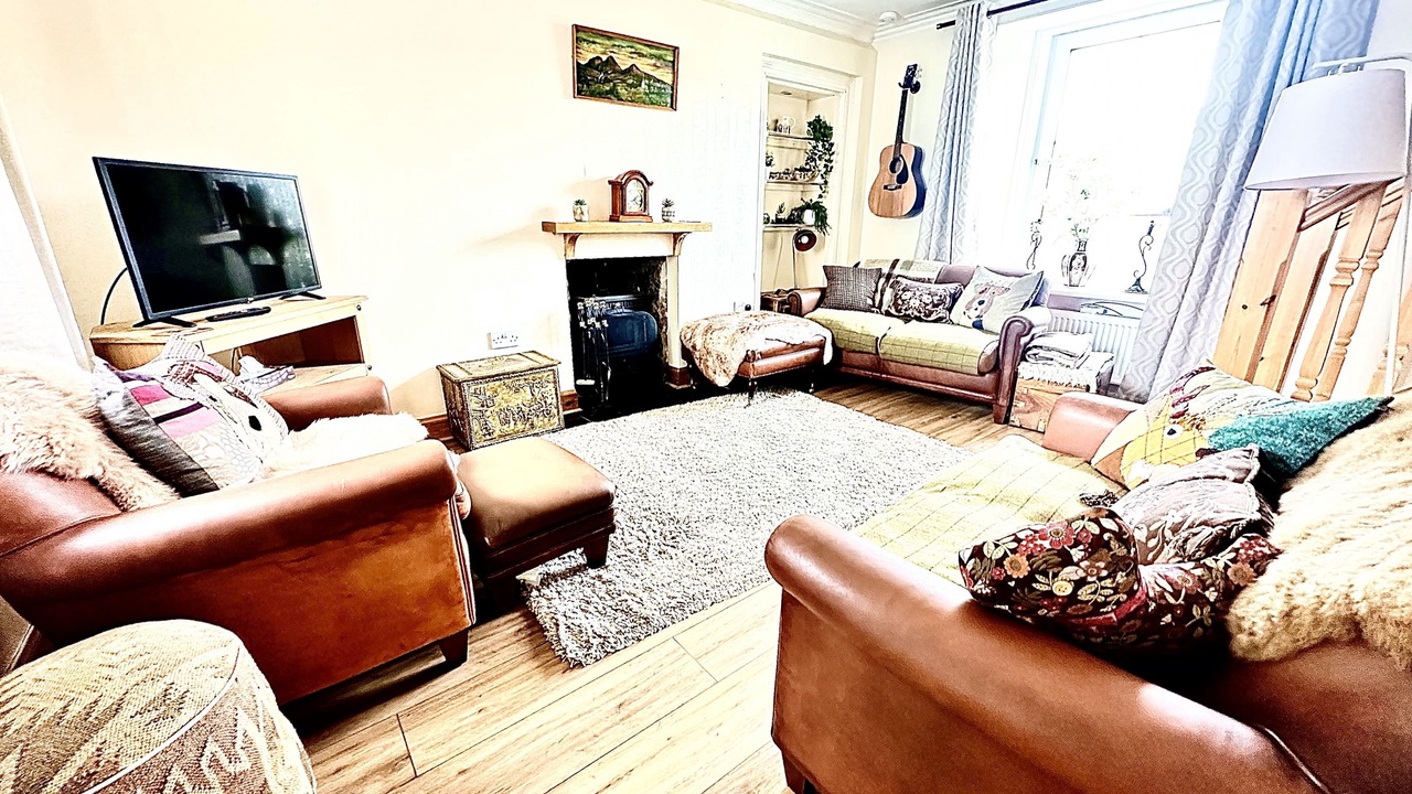 Photo of Livingroom in Furnace