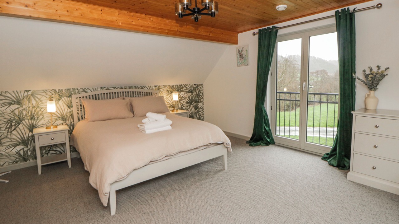 Photo of Bedroom in Llangunllo
