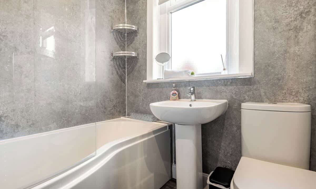 Photo of Bathroom in Largs