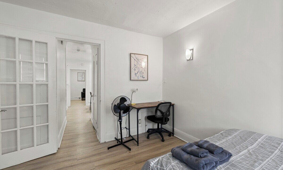 Photo of Bedroom in Bridgeview