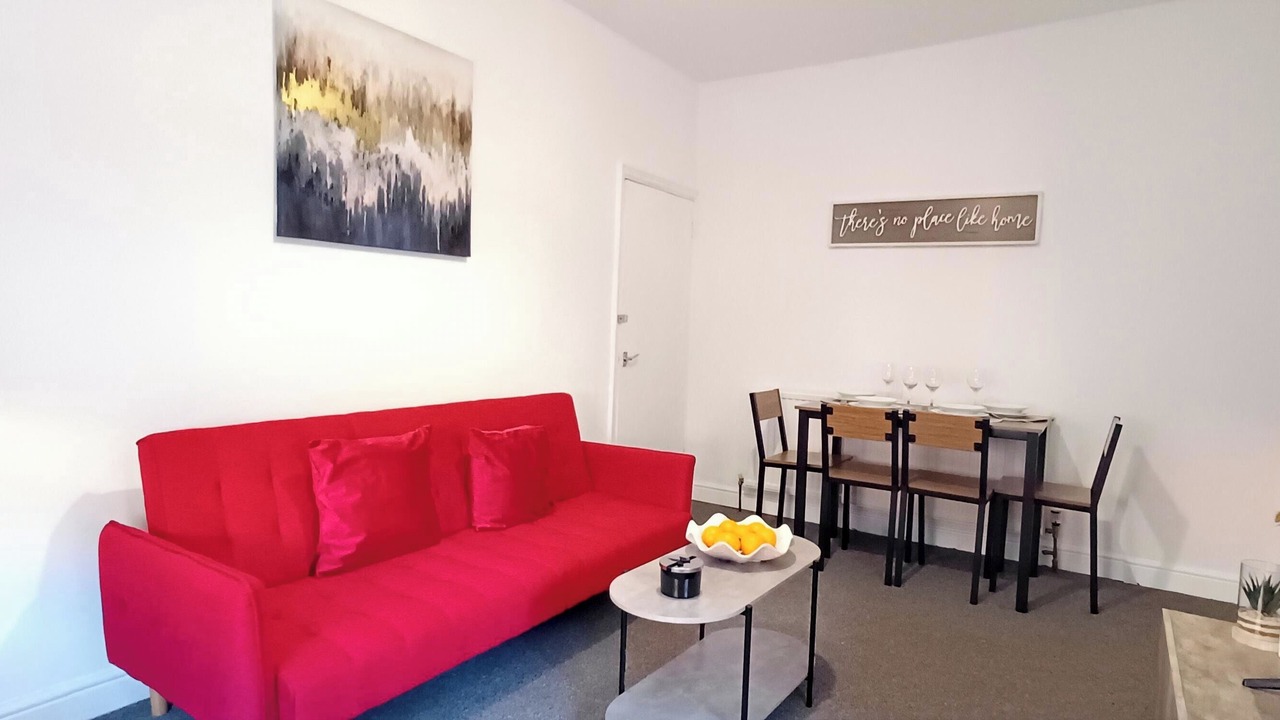 Photo of Livingroom in Luton