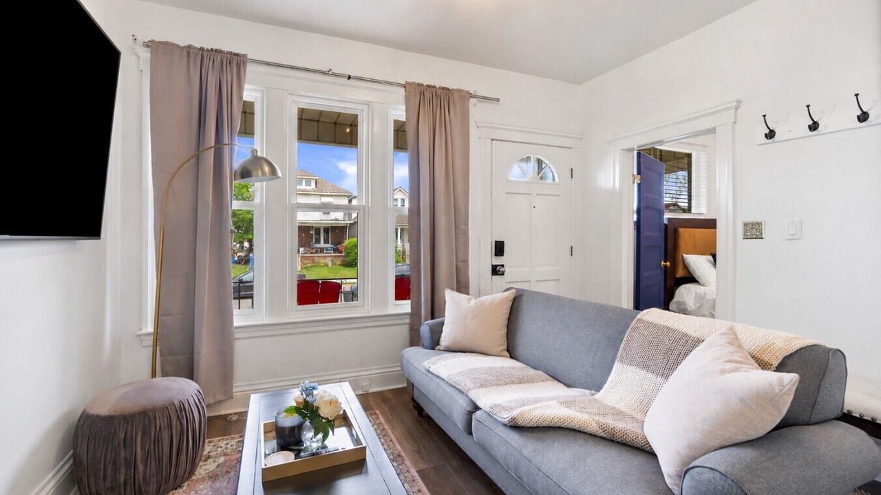 Photo of Livingroom in Walkerville
