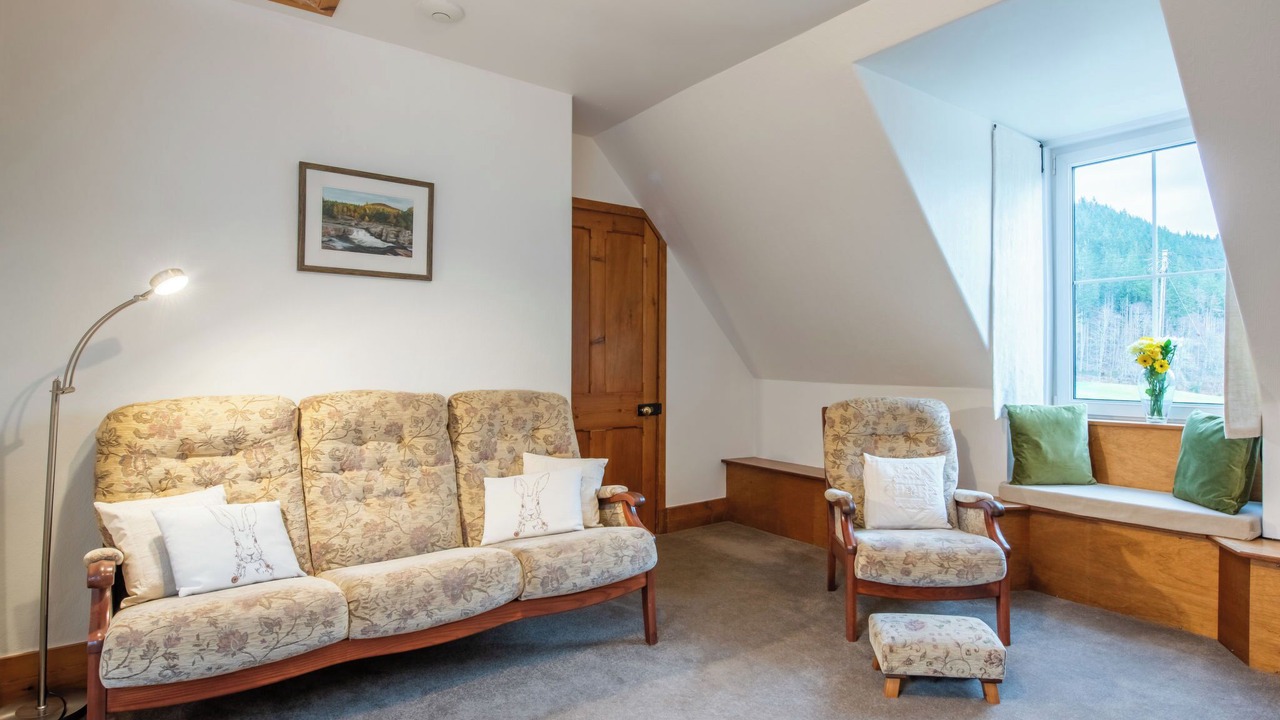 Photo of Livingroom in Glen Urquhart