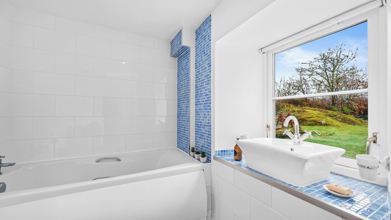 Photo of Bathroom in Inveraray