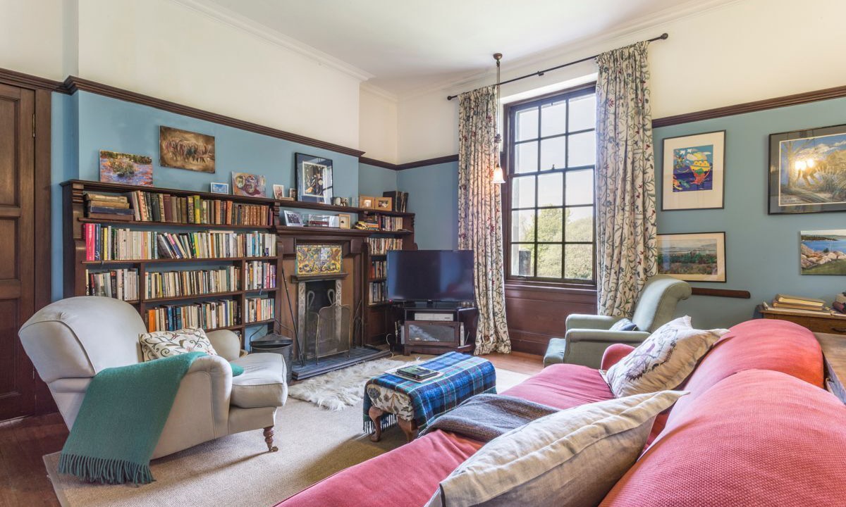 Photo of Livingroom in Helensburgh