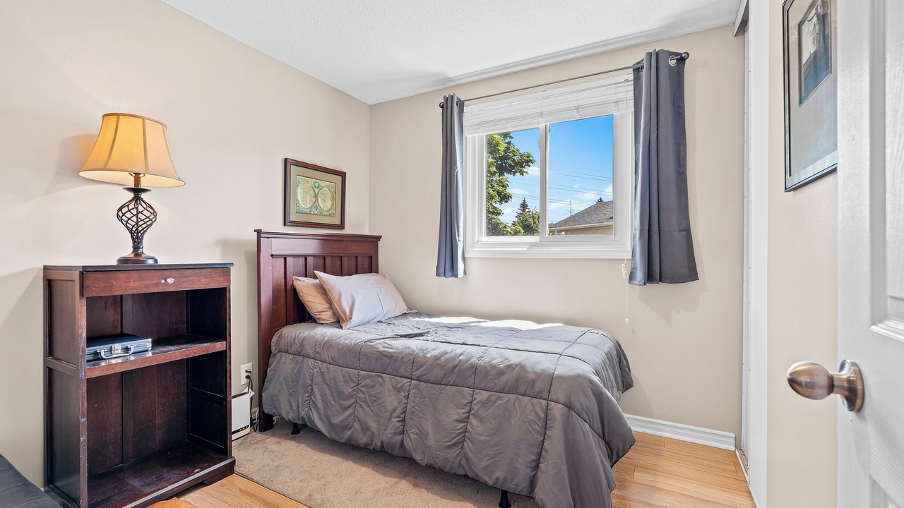 Photo of Bedroom in Amherstview