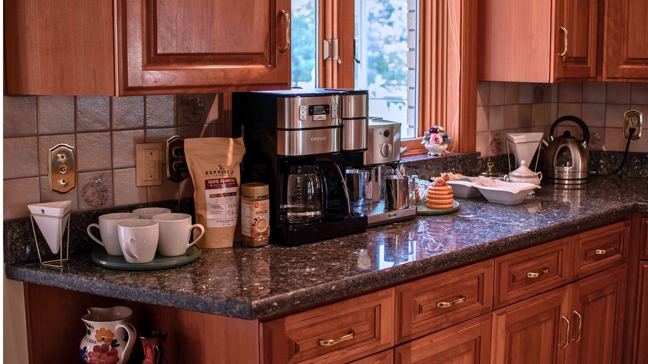 Photo of Kitchen in Lakeshore