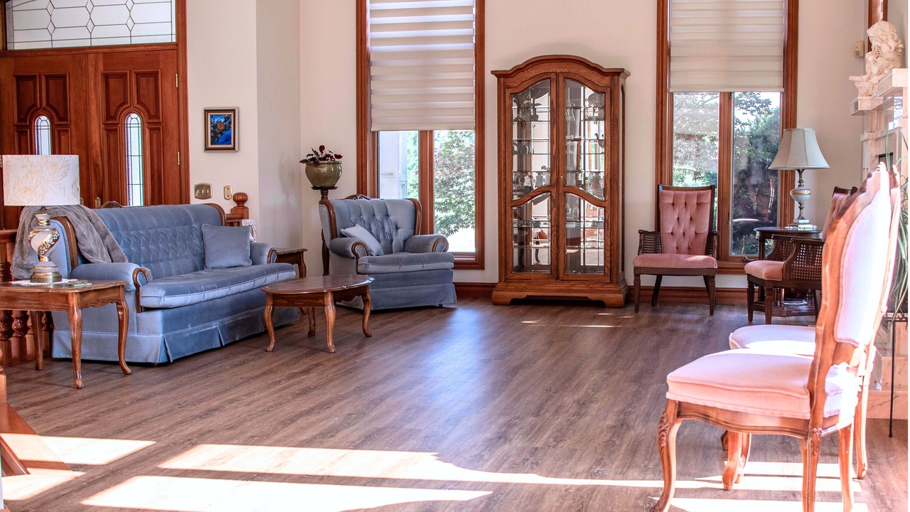Photo of Livingroom in Lakeshore