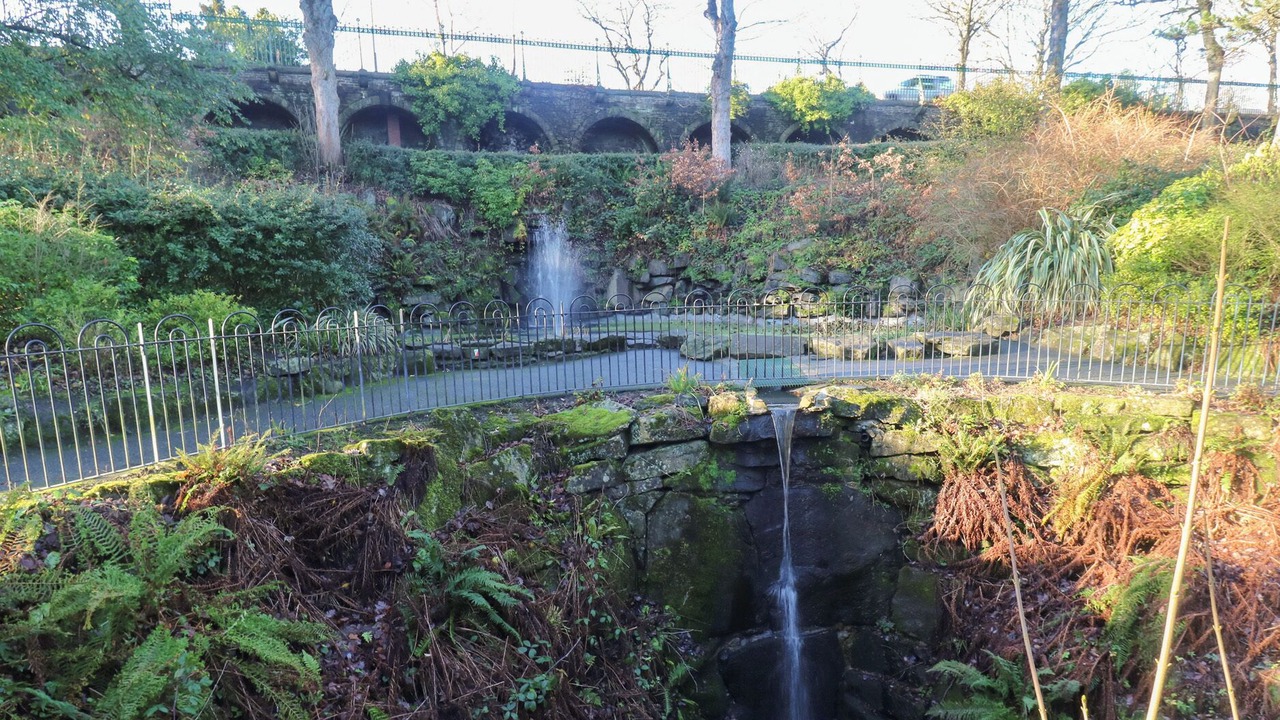 Photo of Others in Honley
