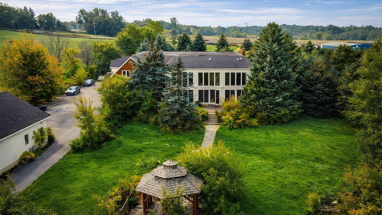 Photo of Outdoor in Hamilton