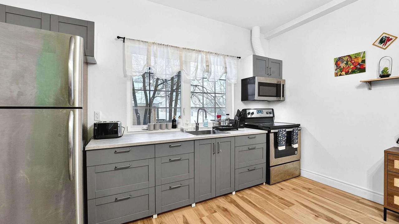 Photo of Kitchen in Port Colborne