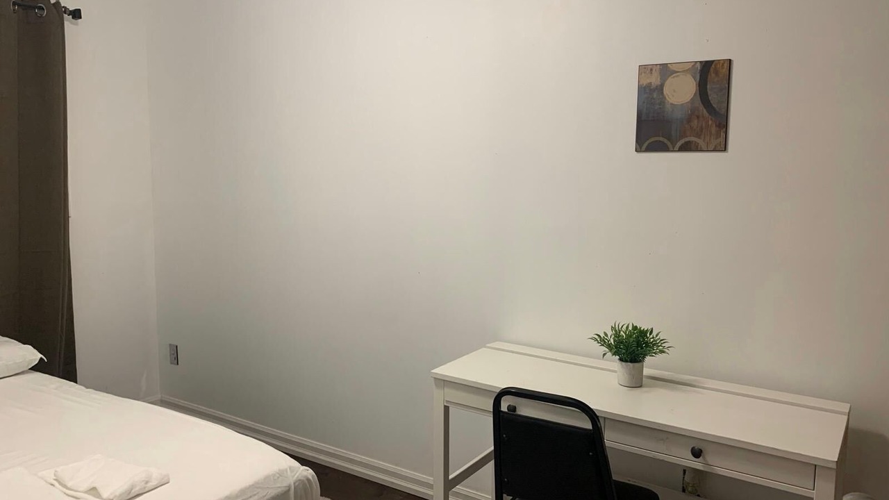 Photo of Bedroom in Amherstview