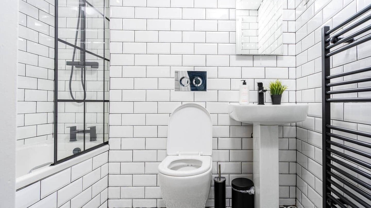 Photo of Bathroom in Glasgow Westend