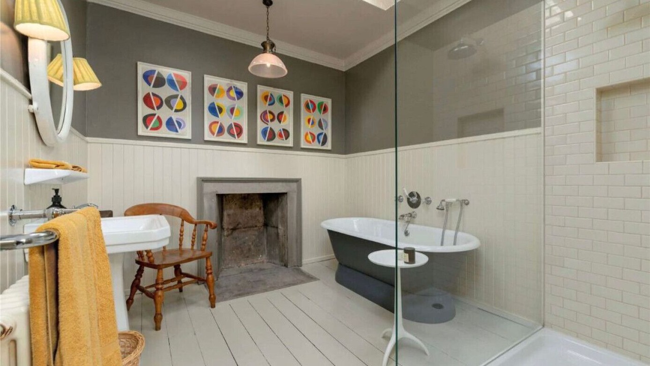 Photo of Bathroom in New Town