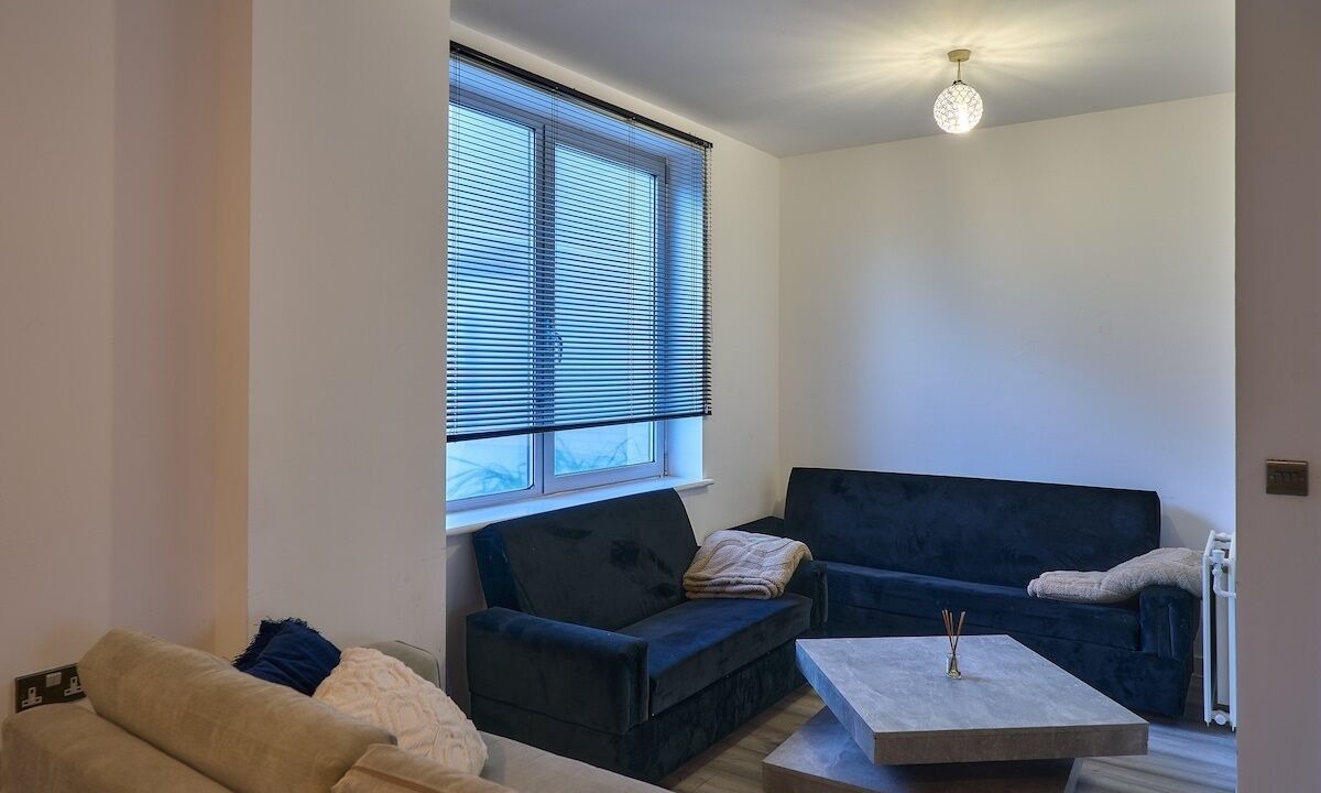 Photo of Livingroom in Stratford and New Town