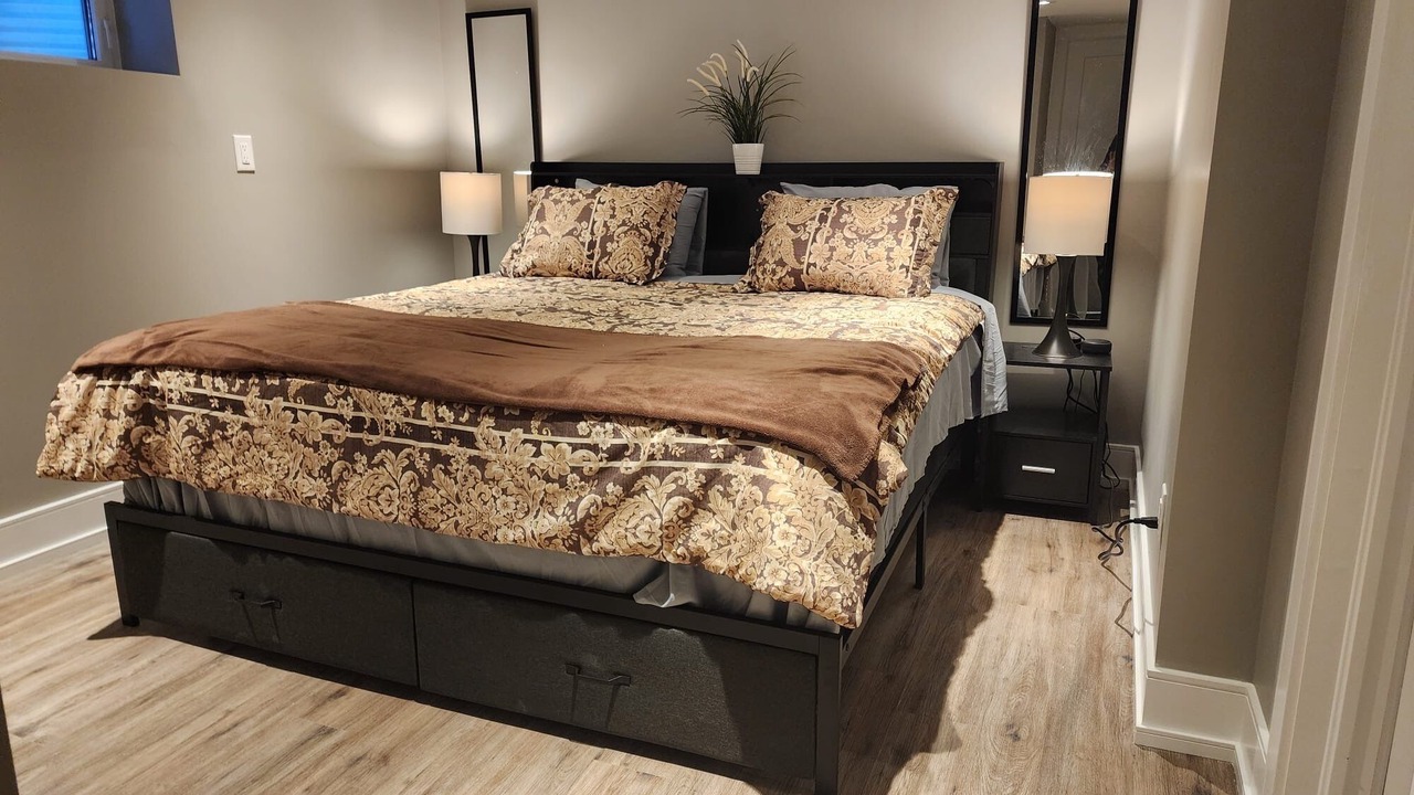 Photo of Bedroom in Oakville