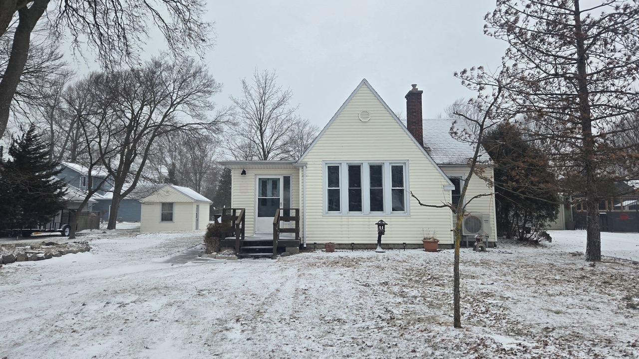 Photo of Outdoor in Boblo Island