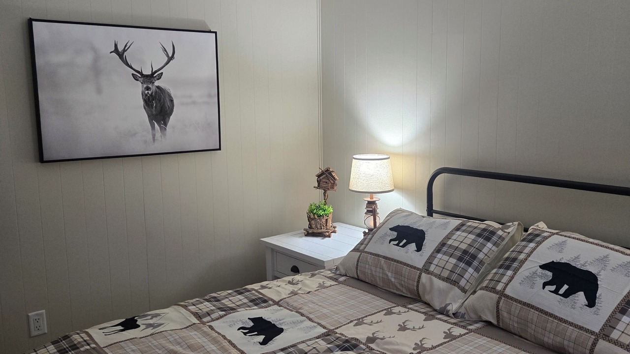 Photo of Bedroom in Boblo Island