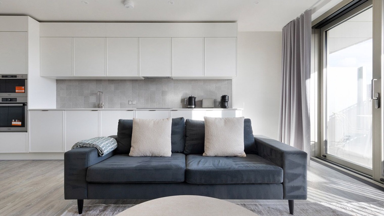 Photo of Livingroom in Stratford and New Town