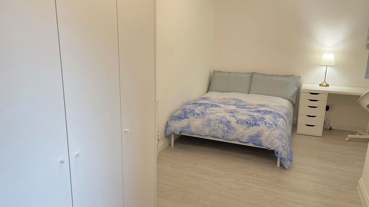 Photo of Bedroom in Shadwell