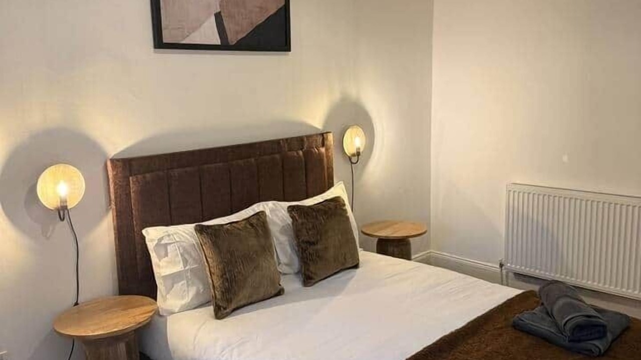 Photo of Bedroom in Kelvinbridge