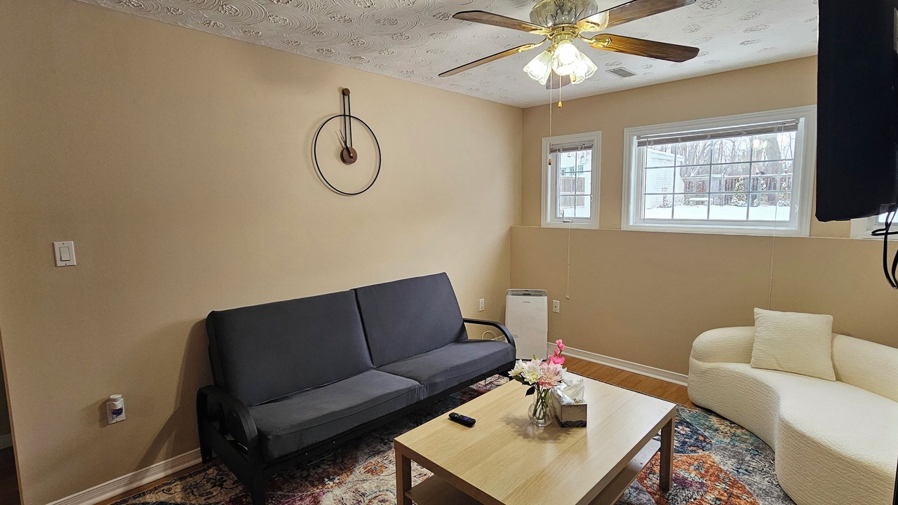 Photo of Livingroom in Waverly Beach
