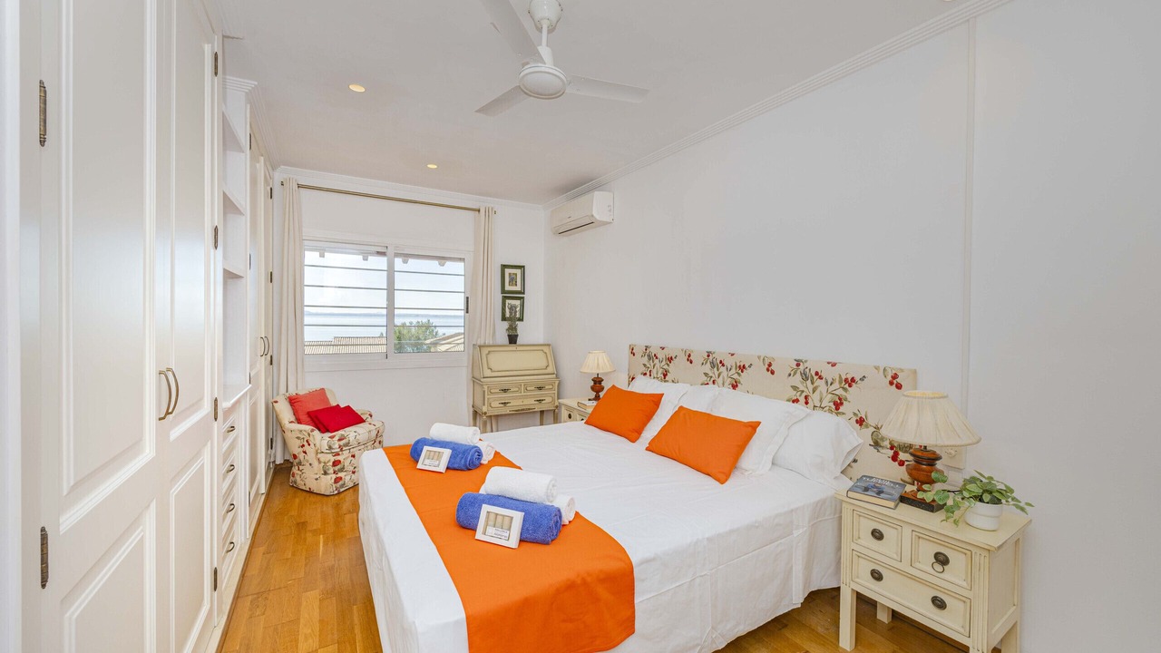 Photo of Bedroom in Alcanada