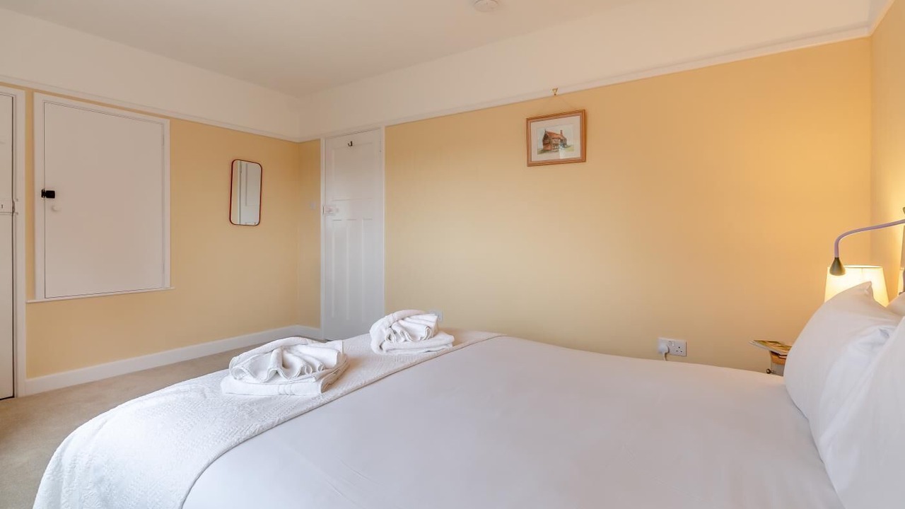 Photo of Bedroom in Knodishall