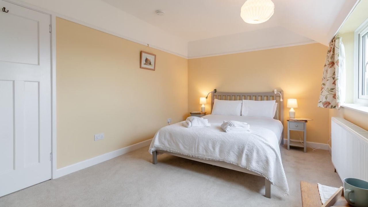 Photo of Bedroom in Knodishall