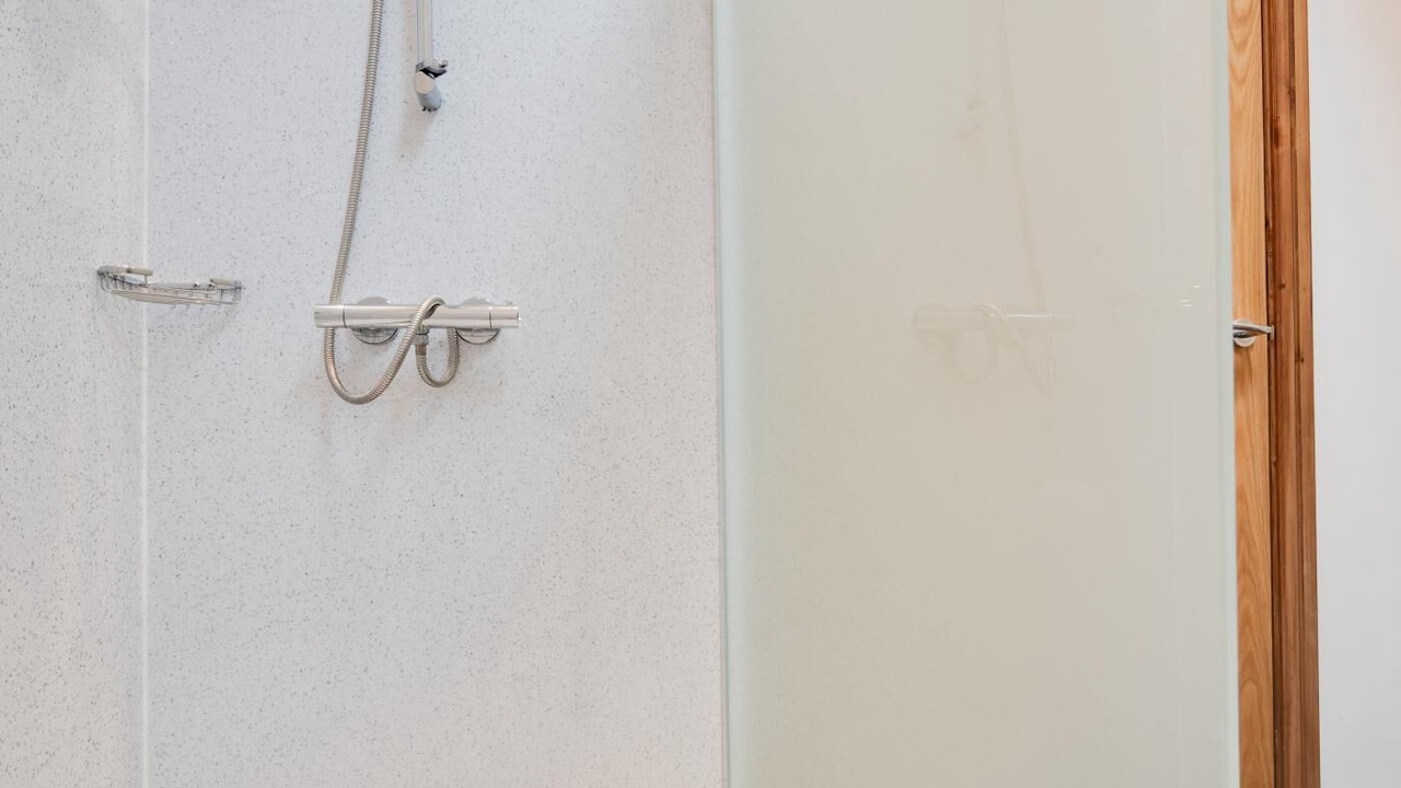 Photo of Bathroom in Hethel