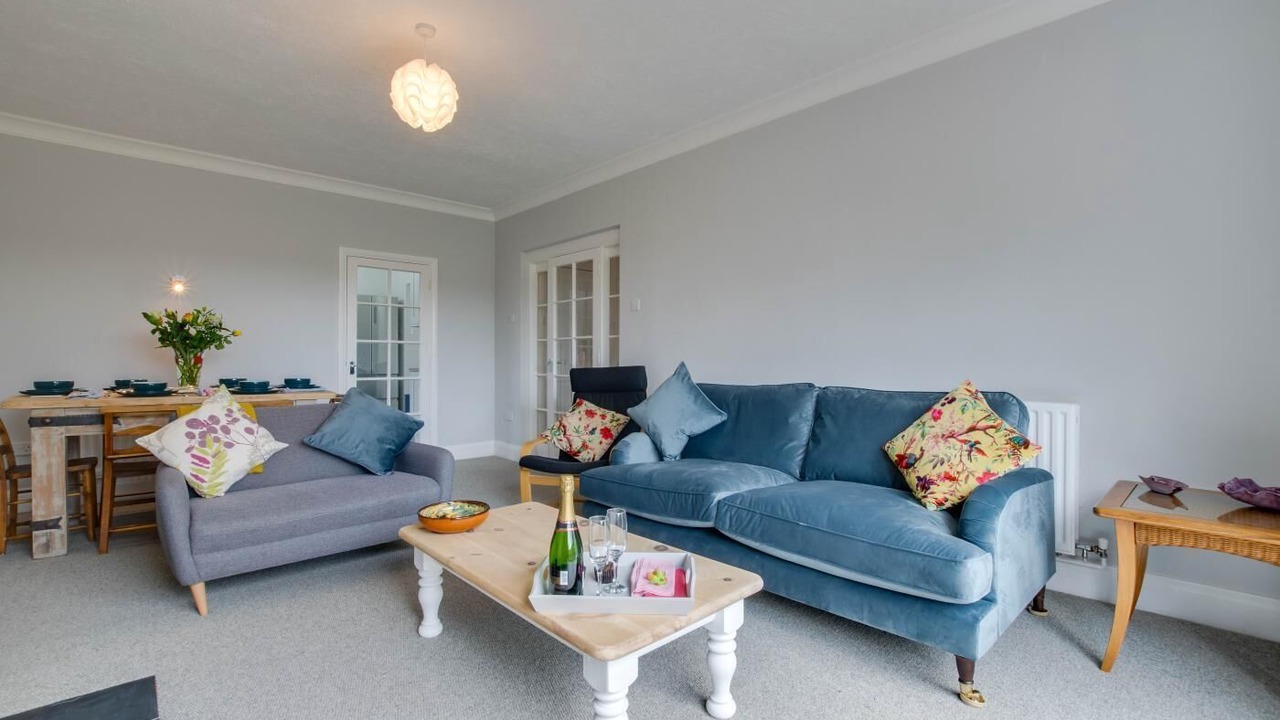 Photo of Livingroom in Knodishall