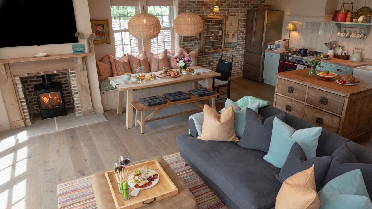 Photo of Livingroom in Tenterden