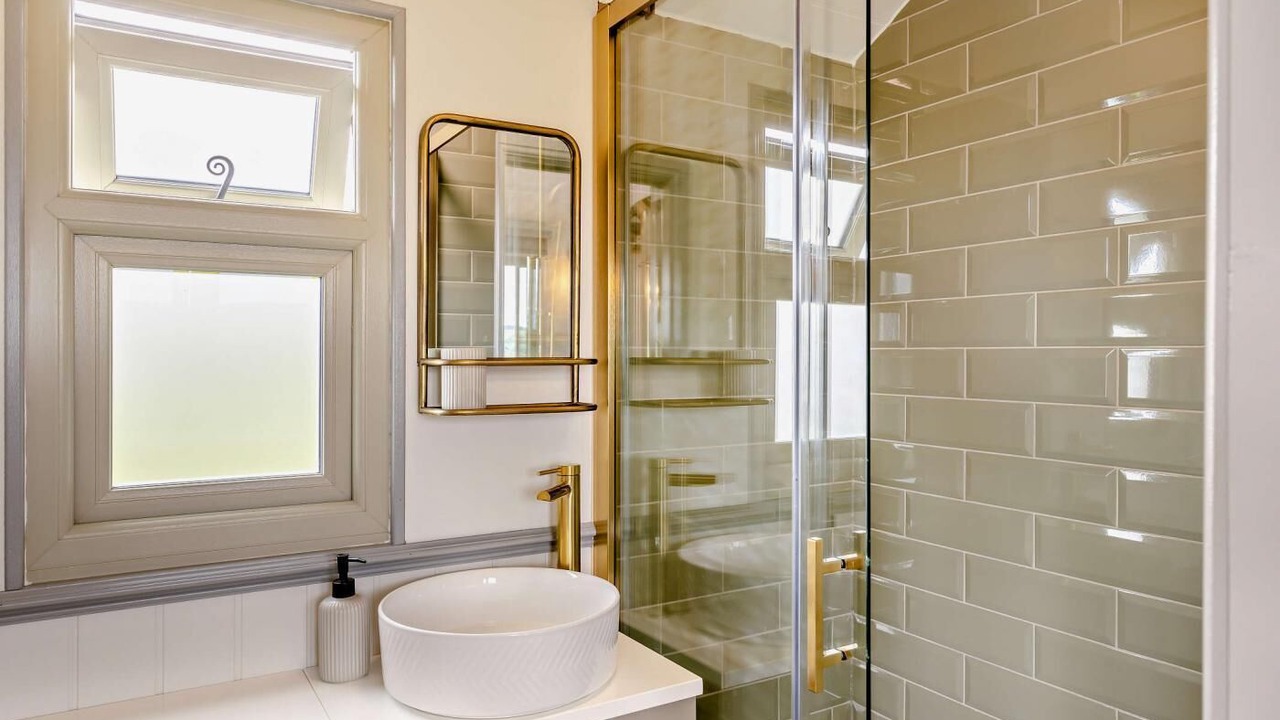 Photo of Bathroom in Llanfair Caereinion