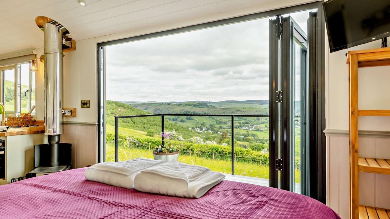 Photo of Bedroom in Llanfair Caereinion
