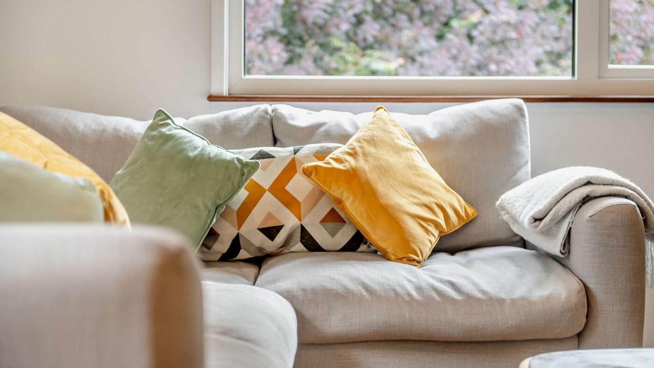 Photo of Livingroom in Acton