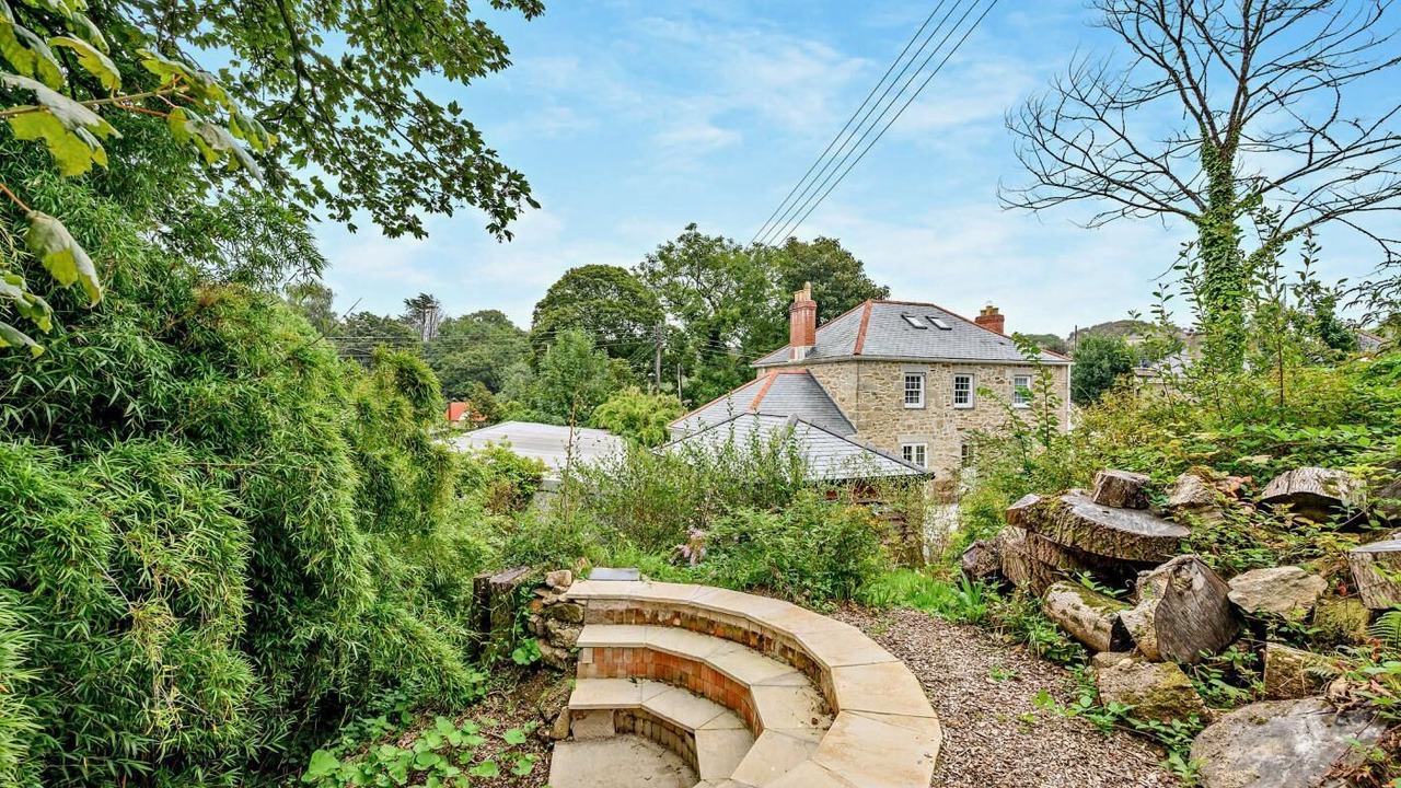 Photo of Outdoor in Mabe