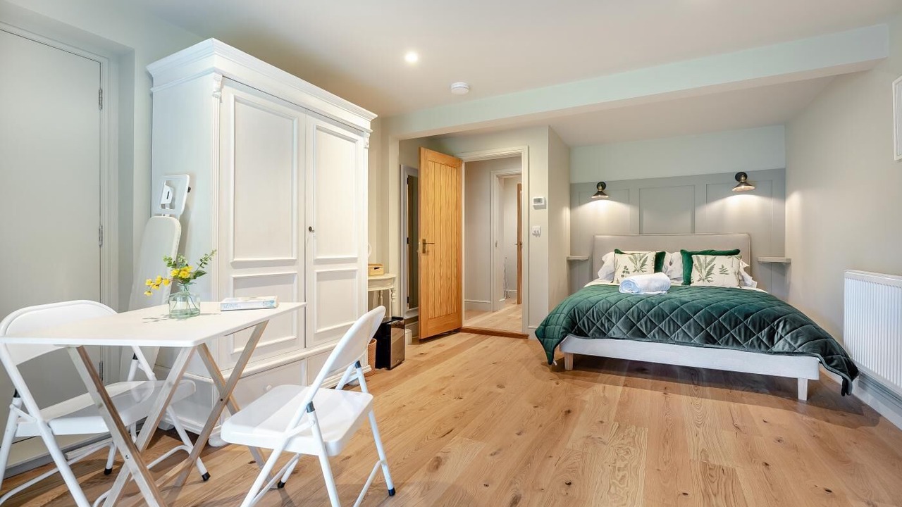 Photo of Bedroom in Ewhurst Green