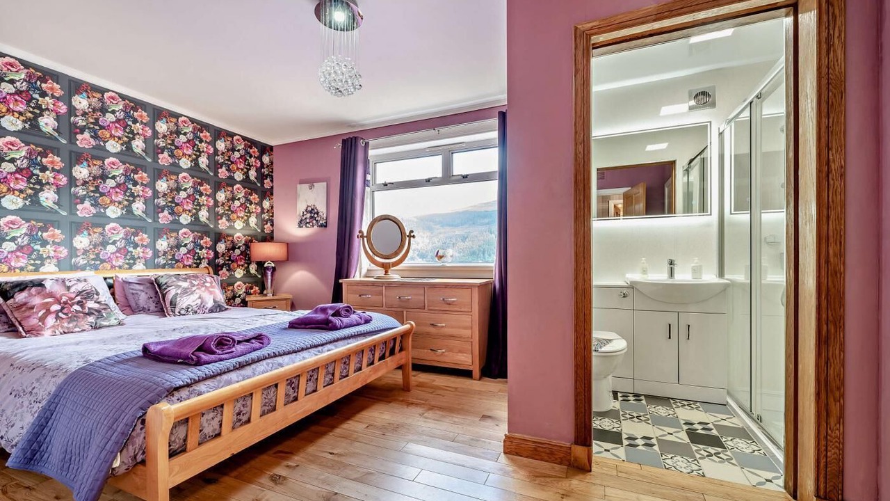 Photo of Bedroom in Cairndow