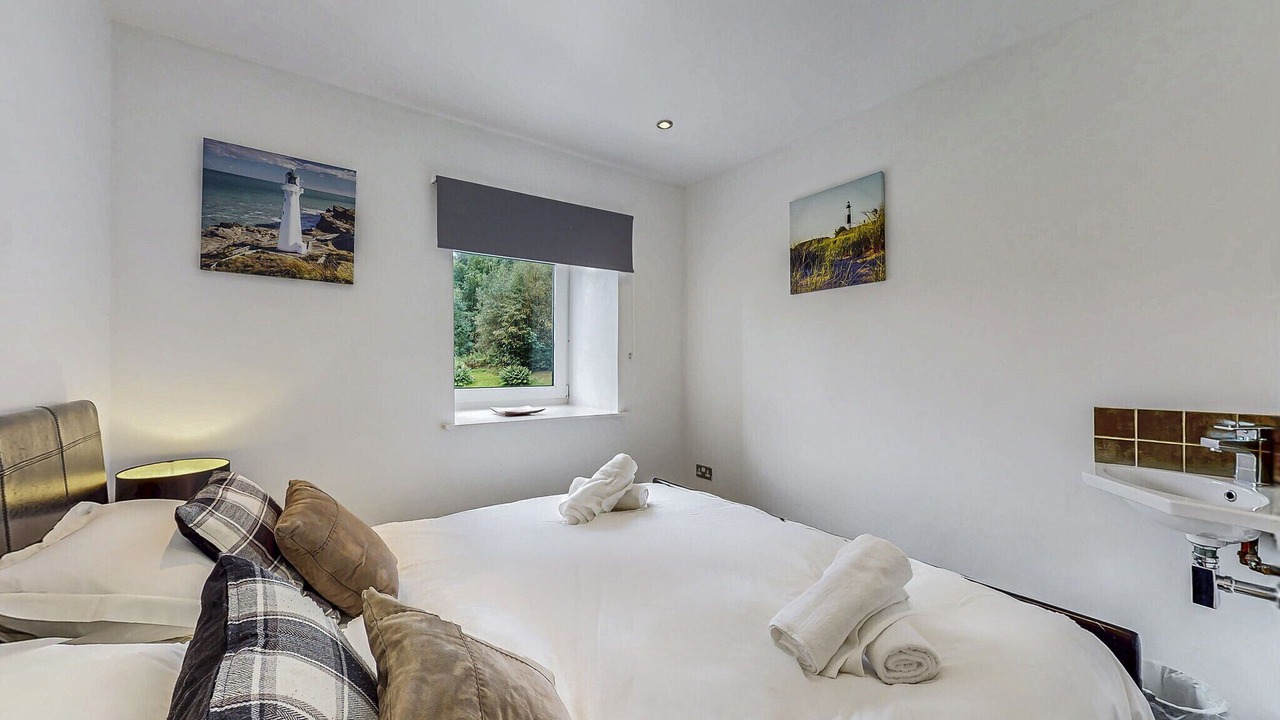 Photo of Bedroom in Colintraive