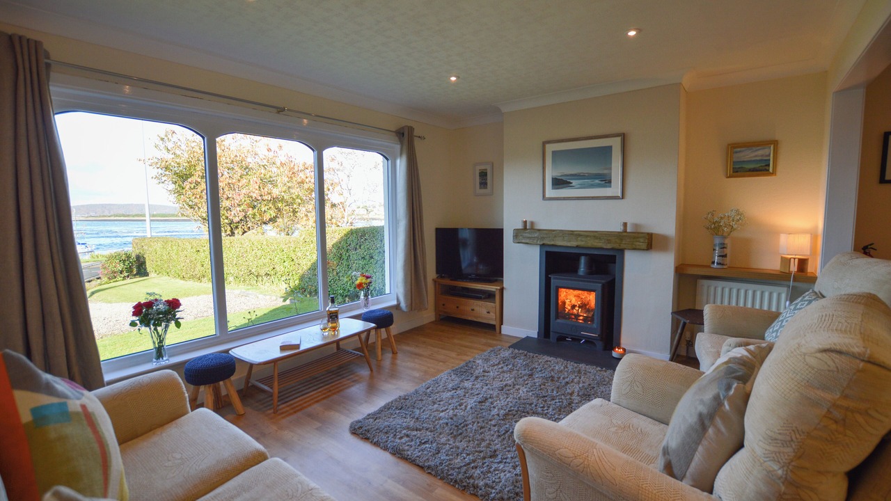 Photo of Livingroom in Connel