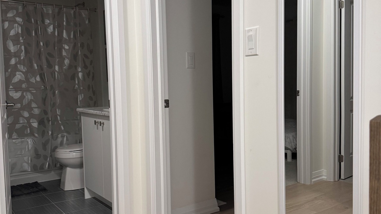 Photo of Bathroom in Caledonia