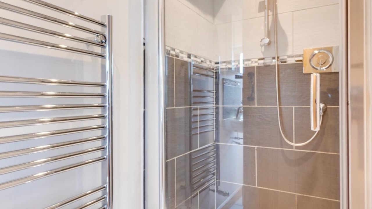 Photo of Bathroom in Ewhurst Green