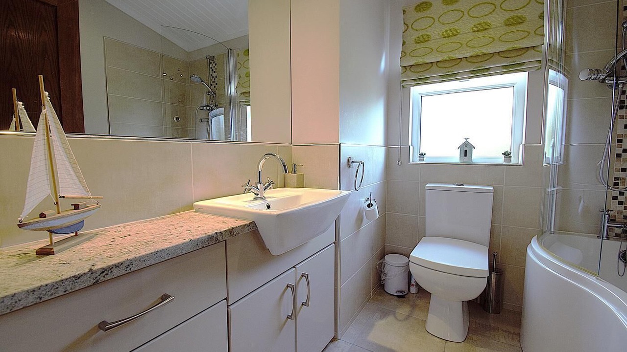 Photo of Bathroom in Felinfach