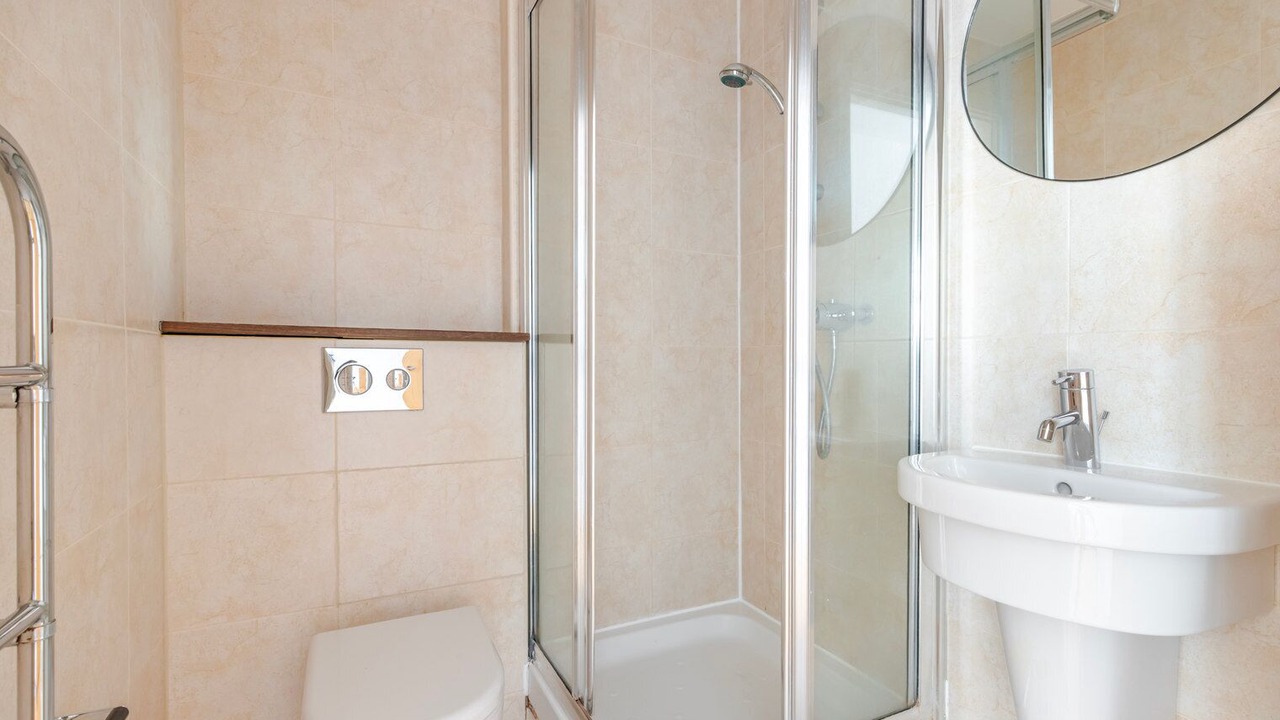 Photo of Bathroom in Shadwell