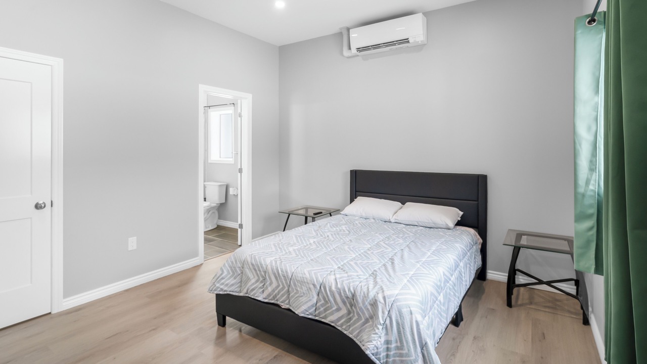Photo of Bedroom in Roseneath