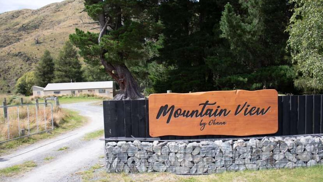 Photo of Outdoor in Burkes Pass