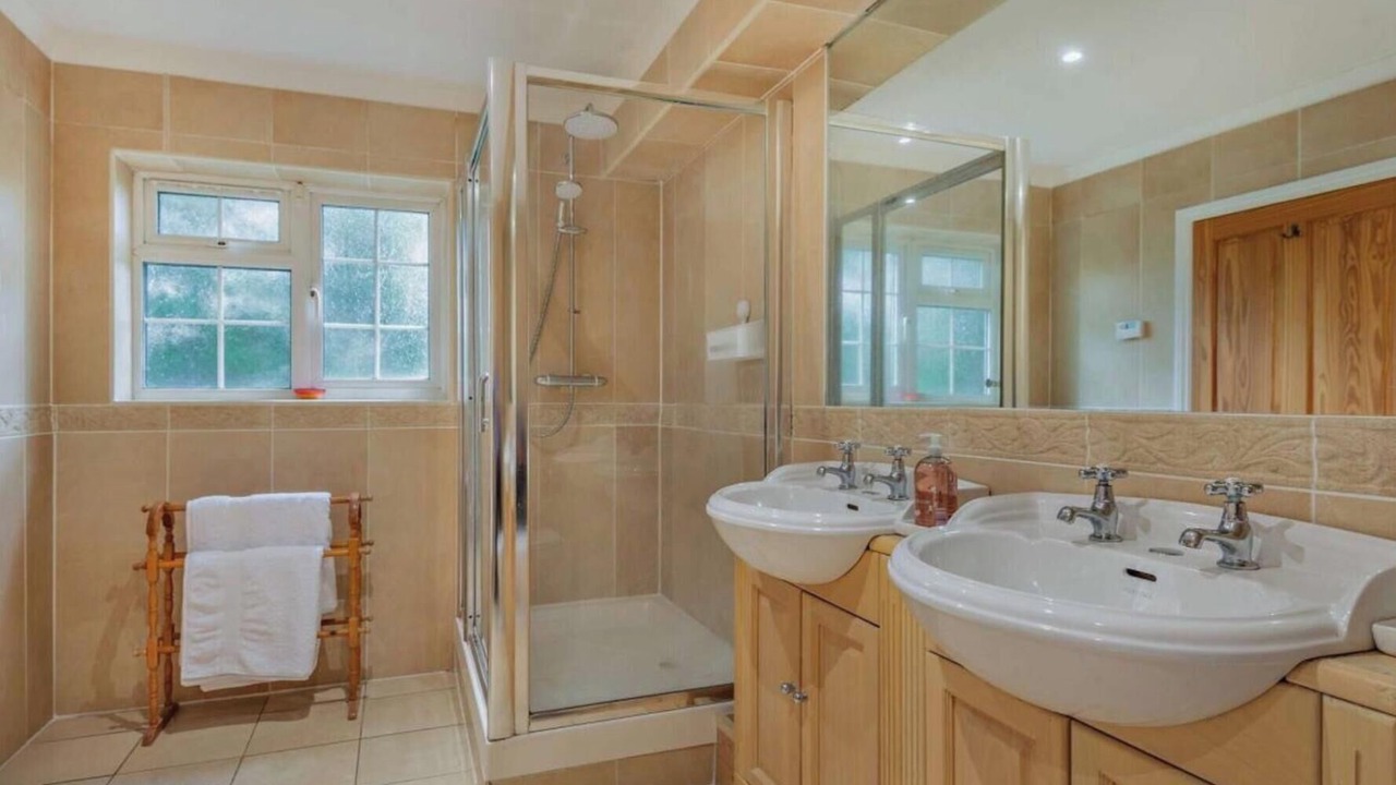 Photo of Bathroom in Abbess Roding